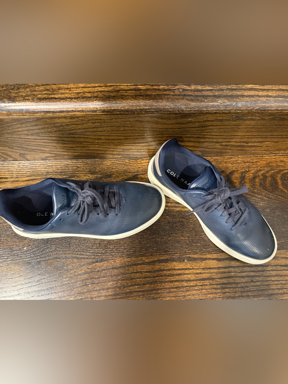 New Men’s Sz 7 Cole Haan Navy Perforated Leather Sneakers with White Sole
